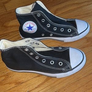 Youth Black Hightop Converse Size 13
